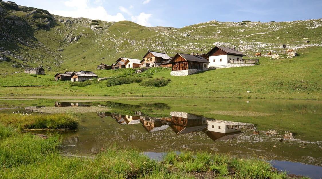 Huts Fodara Vedla - natural parc Fanes-Sennes-Braies